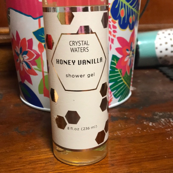 Bath Gel, Bath Salt, and Lotion Bundle - Picture 3 of 4